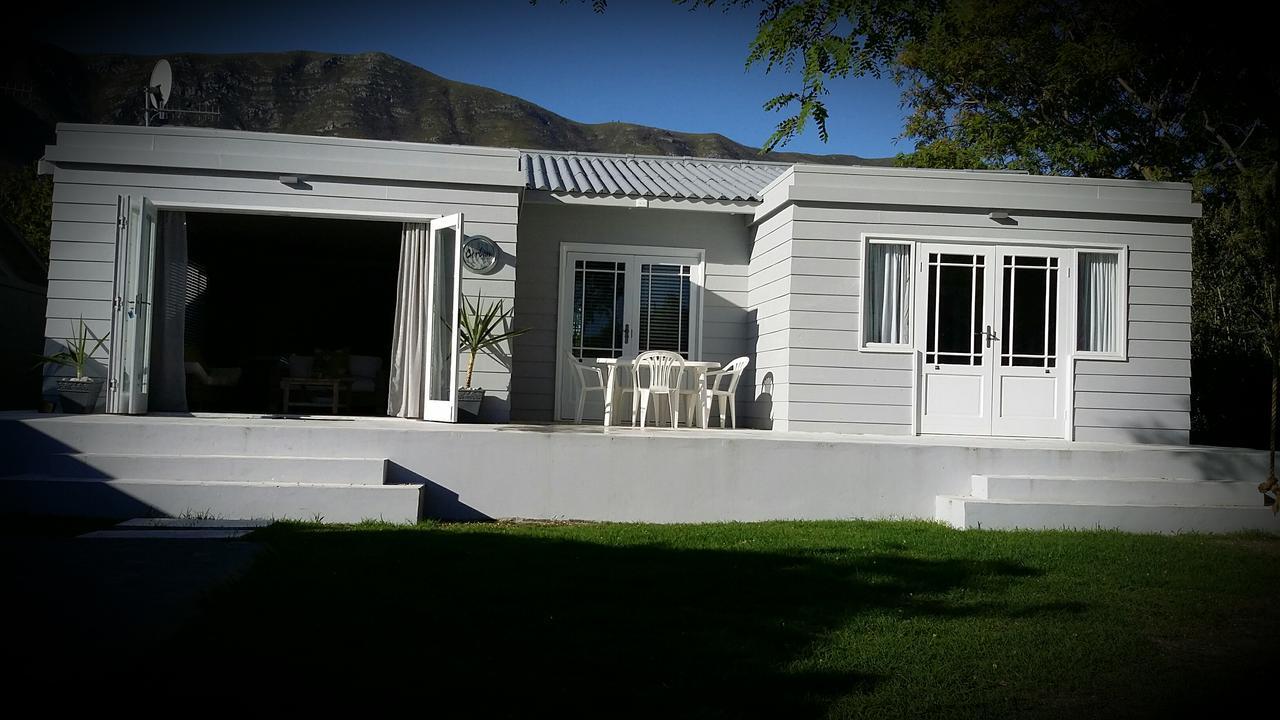 Corban Cottage Hermanus Exterior photo